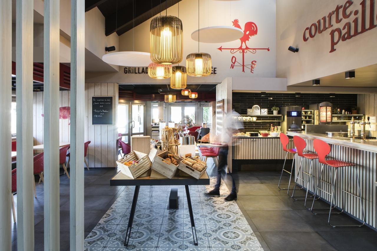 ホテル Ibis Reims タンクー エクステリア 写真