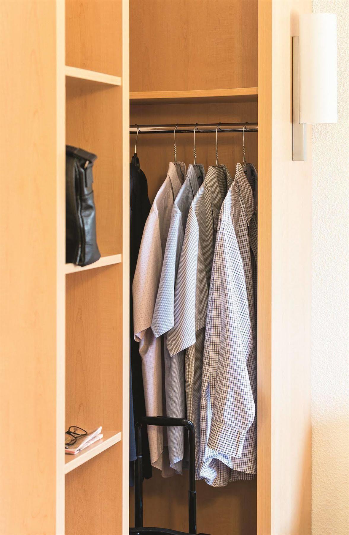ホテル Ibis Reims タンクー エクステリア 写真
