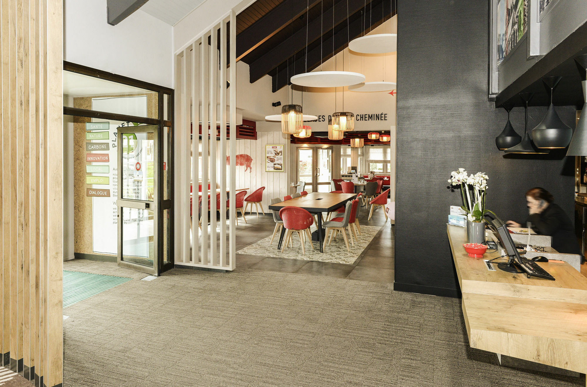ホテル Ibis Reims タンクー エクステリア 写真