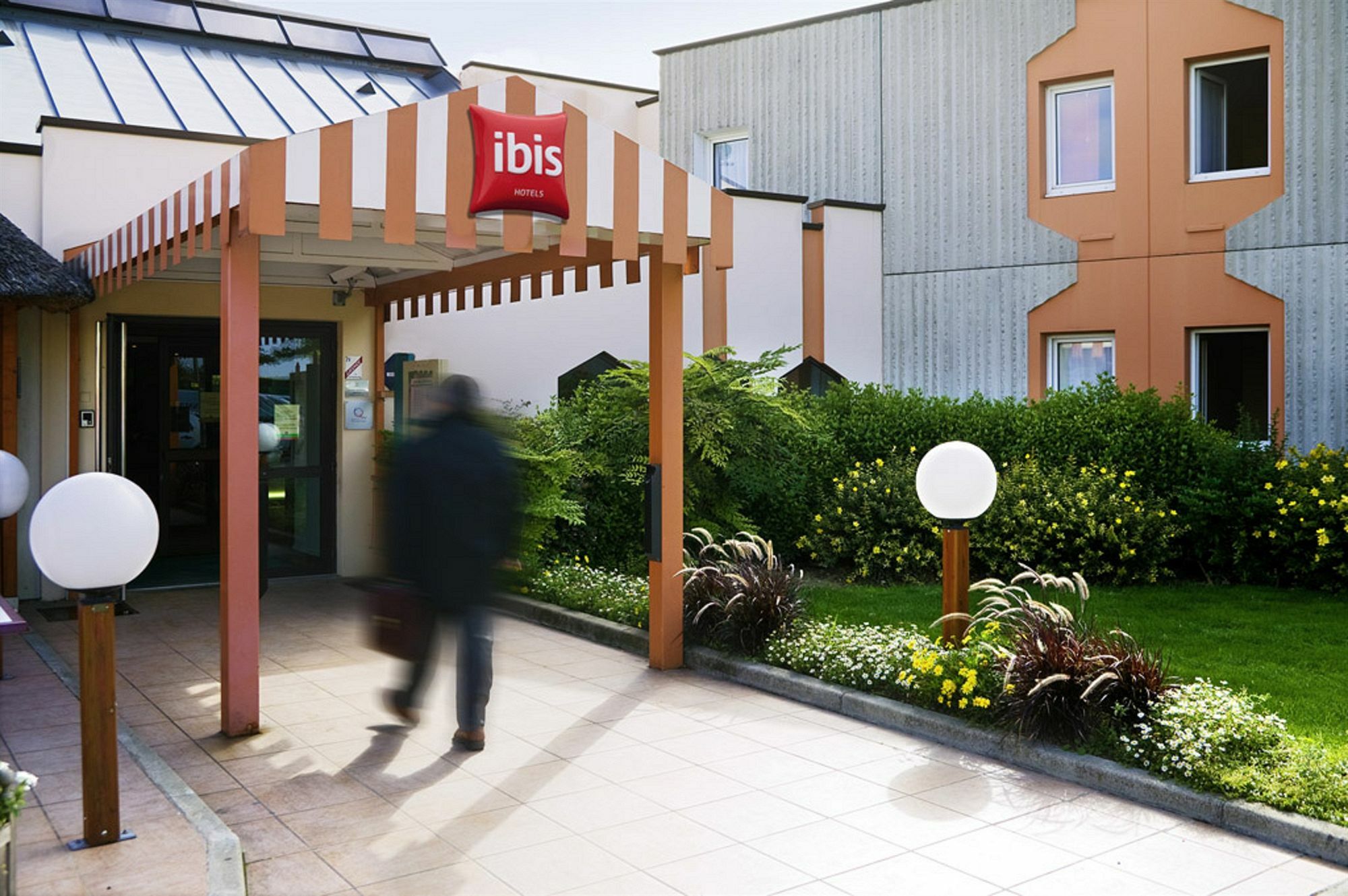 ホテル Ibis Reims タンクー エクステリア 写真
